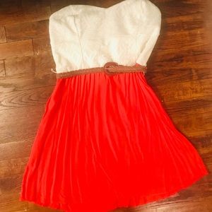 Women’s Large Strapless Dress